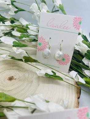 GOLD WHITE FRESHWATER COIN PEARL EARRINGS