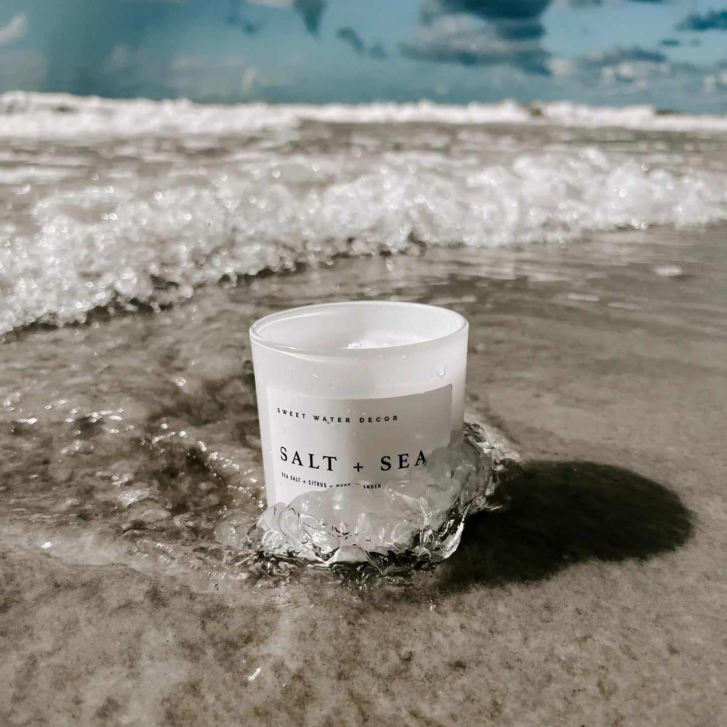 SALT AND SEA SOY CANDLE -11 OZ