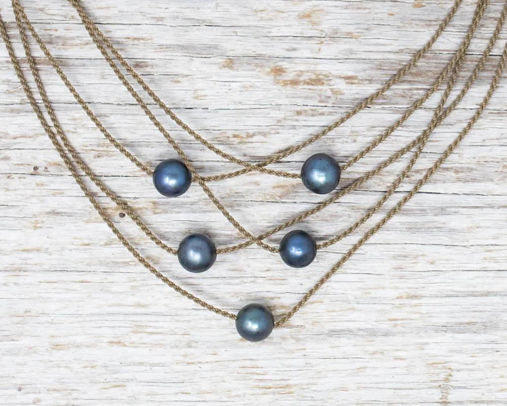 CLASSIC SINGLE NECKLACE - PEACOCK PEARL