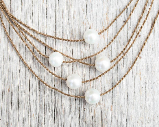 CLASSIC SINGLE NECKLACE - WHITE PEARL